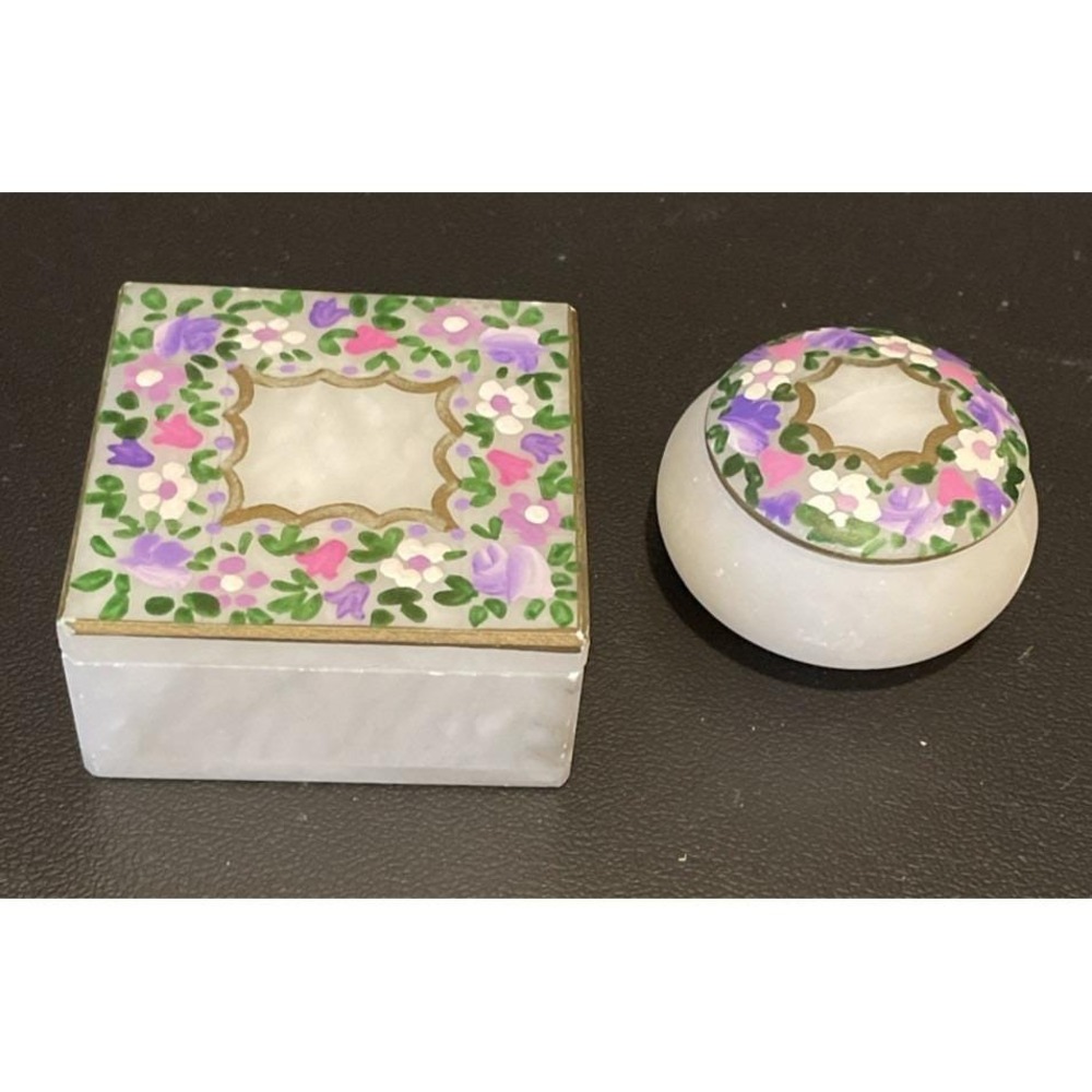 Italy Volterra Alabaster Hand Carved Floral Unhinged Set Of 2 Trinket Box‎ Boxes
